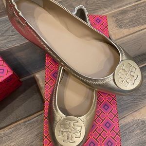 Tory Burch ballerina flats Gold NIB